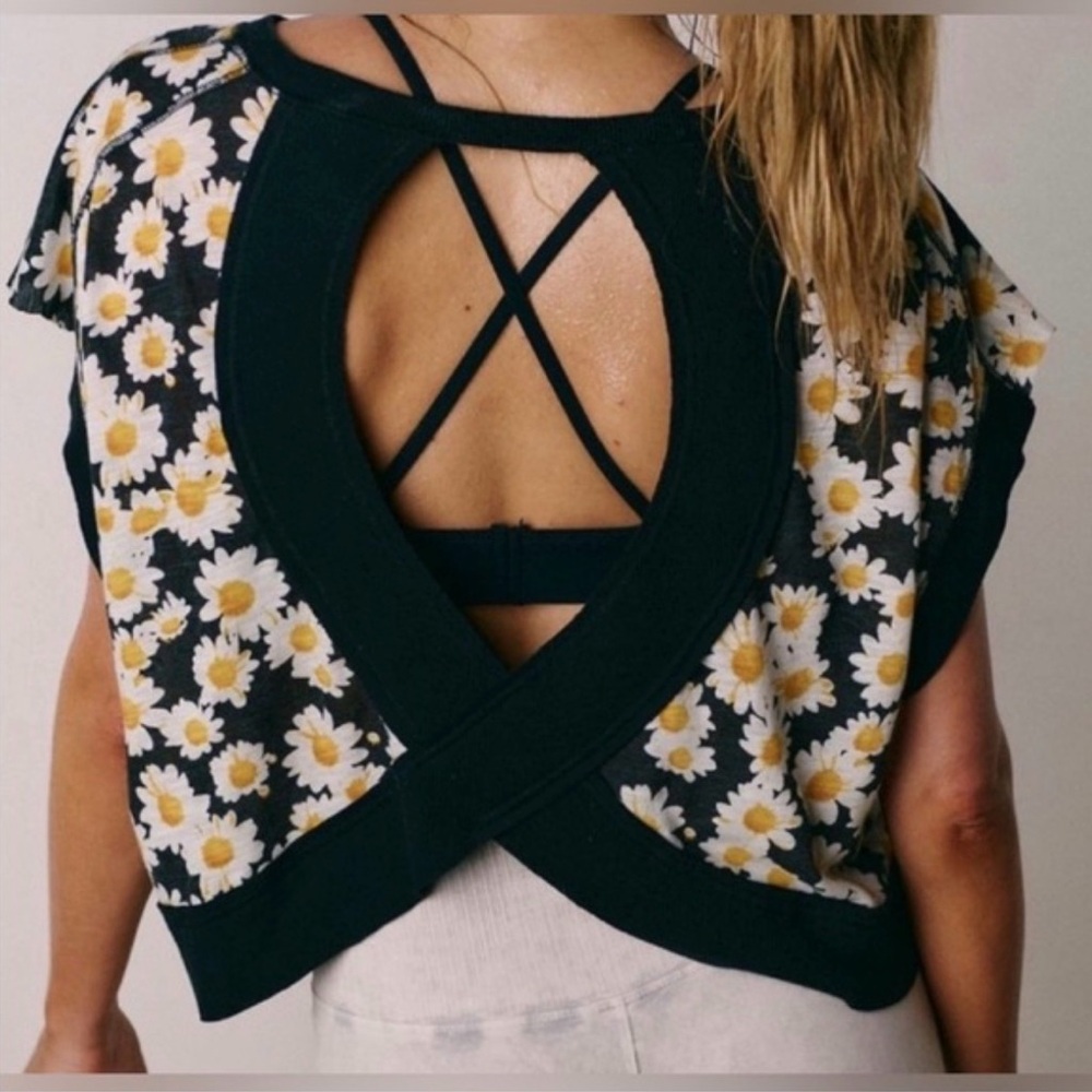 Free People Inspire Printed Tank. FP Movement. NWT. Daisy - Picture 3 of 4